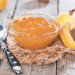 Compotée abricot pêche à la poudre d’amande